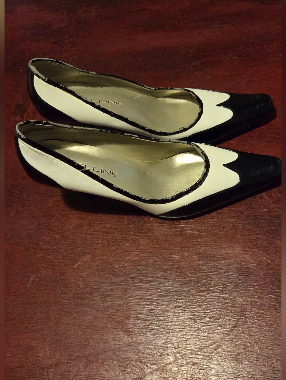 Bellini Women's White and Black Two-Tone Pumps Size 8